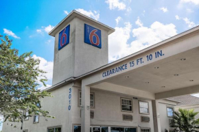 Гостиница Motel 6-Pasadena, TX  Пасадена
